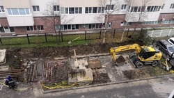 Южносахалинская мэрия пообещала пока не перекапывать многострадальный двор