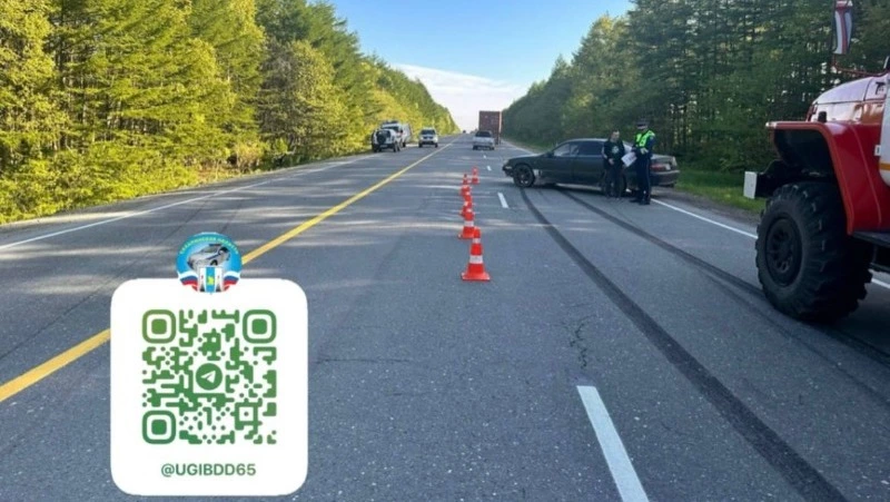 Lexus врезался в Toyota при обгоне по трассе Южно-Сахалинск — Корсаков