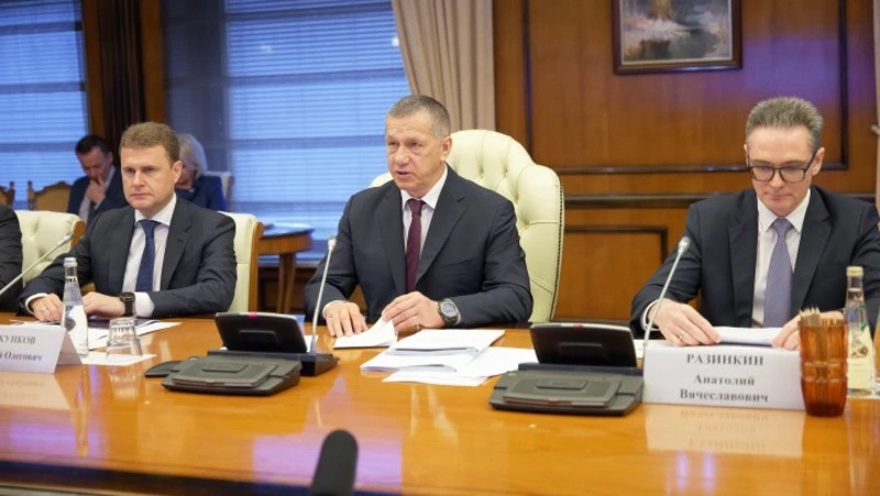 Трутнев предложил учесть опыт новых регионов при строительстве на Дальнем Востоке