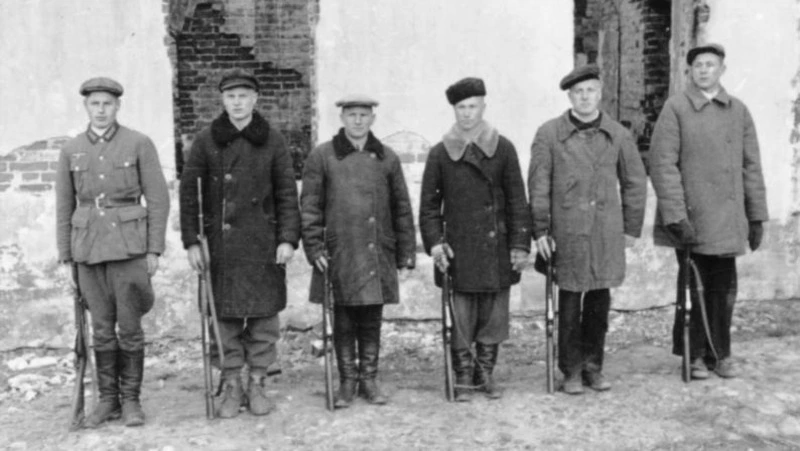 Отрубали руки: свидетели ВОВ рассказали о злодеяниях украинского изменника, переехавшего на Сахалин