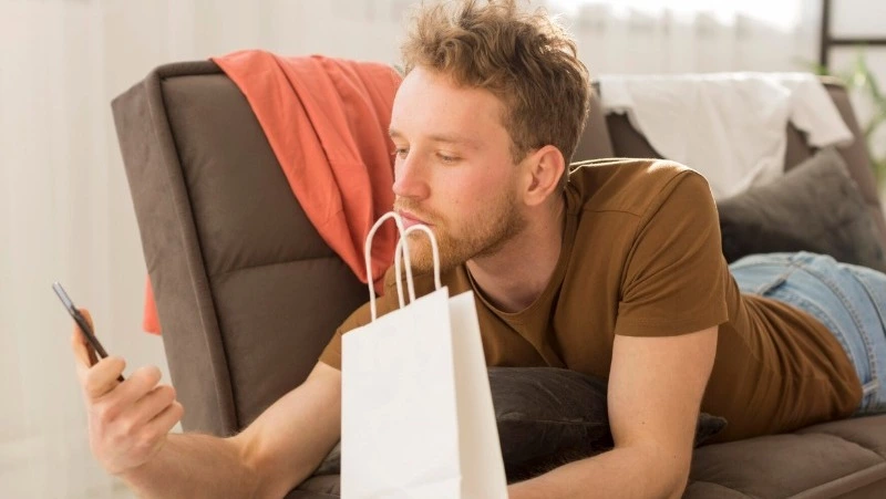 В Южно-Сахалинске племянник набрал на дядю кредитов на общую сумму 225 тысяч рублей