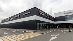 В Южно-Сахалинске установили 200 новых вывесок, соответствующих дизайн-коду