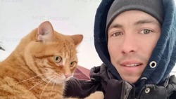 «Залез на столб»: в МЧС рассказали историю чудесного спасения кота в Южно-Сахалинске