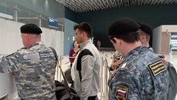 В начале июля приставы Сахалина депортировали 9 мигрантов-нарушителей