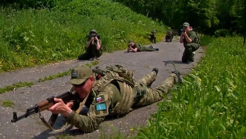 Летние военно-патриотические курсы «Время юных героев». В одном строю 09.07.24