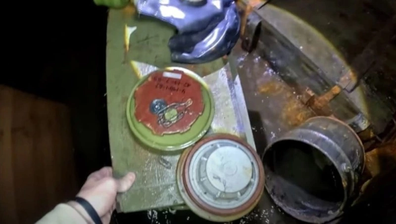 Блогер с Сахалина нашел военное укрытие с боеприпасами в Корсаковском округе