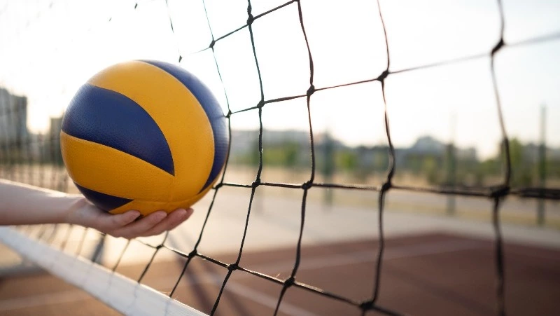 Сахалинские волейболисты разгромили Магадан на старте первенства ДФО в Хабаровске