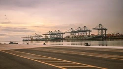 Таиланд примет туристов из РФ, на Сахалине закрыли порты от иностранцев. Главное на утро 19 августа