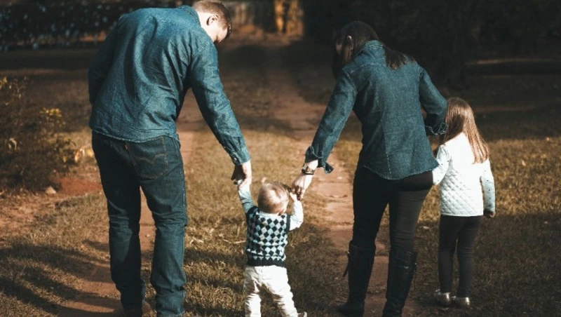 Плач детей и самокаты: омбудсмен Любовь Устиновская ответила на вопросы сахалинцев