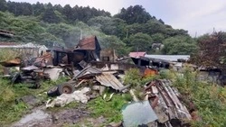  Следователи выяснят причины гибели 78-летнего мужчины при пожаре на Южных Курилах 