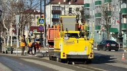 В Поронайском районе началась весенняя уборка