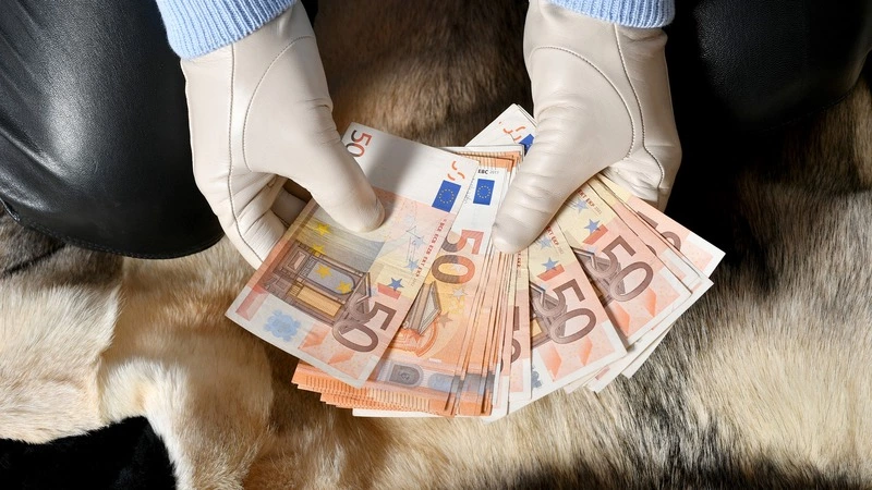 Сахалинец украл и продал за бесценок шубу матери, чтобы купить себе алкоголь