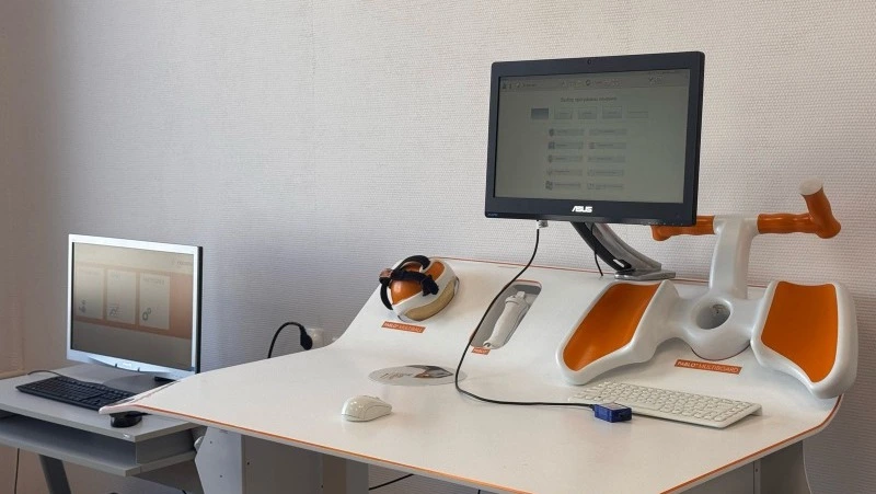 В реабилитационном центре на Сахалине установили тренажер для восстановления пациентов после травм