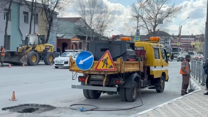 Количество ям на дорогах Южно-Сахалинска сократилось вдвое