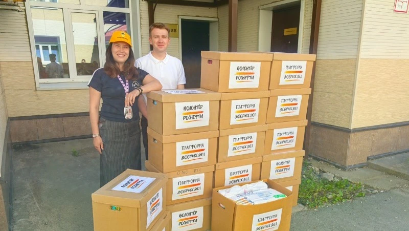 Волонтеры АО «Сахалинморнефтегаз-Шельф» помогли юным пациентам детской областной больницы