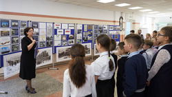 Школьникам Южно-Сахалинска показывают фрагменты истории блокады Ленинграда