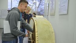 Музей книги «Остров Сахалин» удивил шумовым оркестром