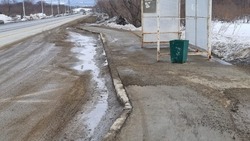 Жители Владимировки пожаловались на грязные остановки