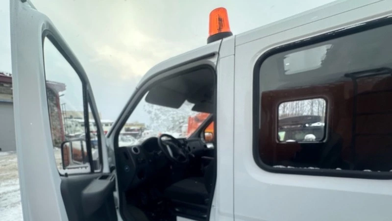 «РВК-Сахалин» усилила автопарк новой спецтехникой