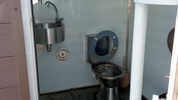 За чистотой общественного туалета во Взморье проследит глава села