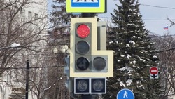 Светофоры отключили на двух перекрестках в Южно-Сахалинске 20 февраля 