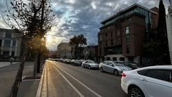 Пенсионеру из Холмска помогли вернуть деньги за поездку в Тбилиси