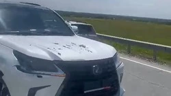 Внедорожник и легковая иномарка столкнулись на юге Сахалина