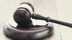 Сотрудник Тымовской спортшколы высудил надбавки к зарплате и моральную компенсацию