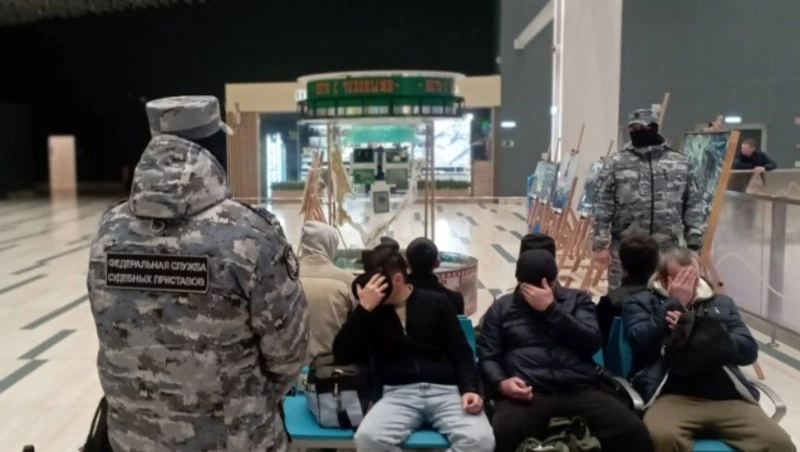 Более 80 мигрантов выдворили с Сахалина с начала 2025 года 