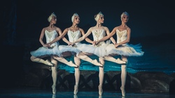 Уикенд в столице: балет и День матери