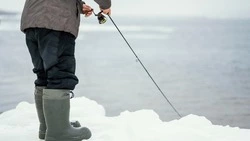 За чей счет банкет? — За февраль на Сахалине спасатели эвакуировали полтысячи рыбаков-«мамонтят»