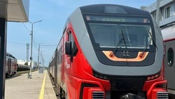 Несколько маршрутов пригородных поездов на Сахалине отменят и сократят 1 ноября