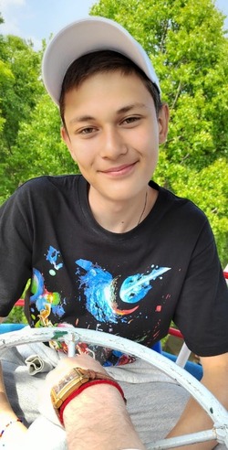 Поиски 16-летнего подростка объявили в Корсакове (ОБНОВЛЕНО)