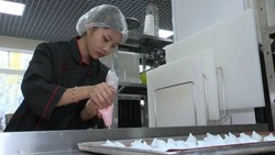 Подростки с ограничениями осваивают популярные профессии. Страна профтех 26.10.23