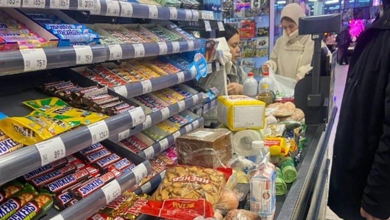 Метель «вымела» товары с прилавков продуктовых магазинов Сахалина