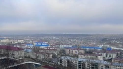 Следователи организовали проверку по факту падения ребенка из окна в Корсакове