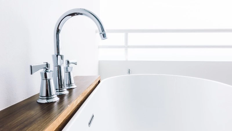 Воду отключат у десятков пользователей в Южно-Сахалинске 27 июня