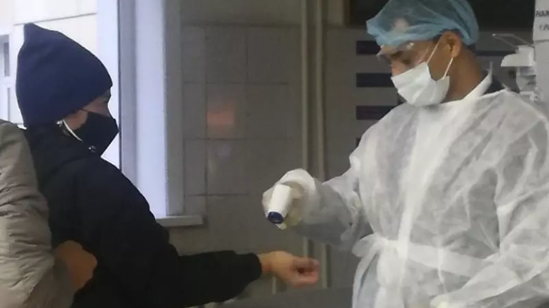 «Единая Россия» набирает волонтеров для работы в поликлиниках Южно-Сахалинска