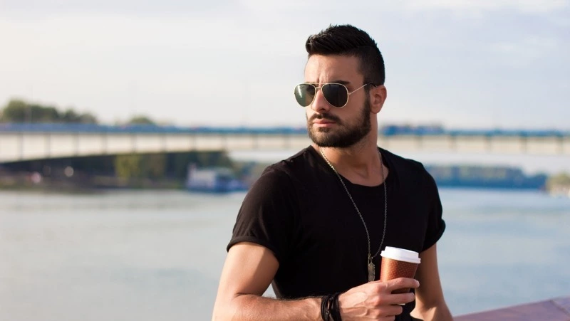 Имена мужчин, склонных к алкоголизму: от кого стоит держаться подальше