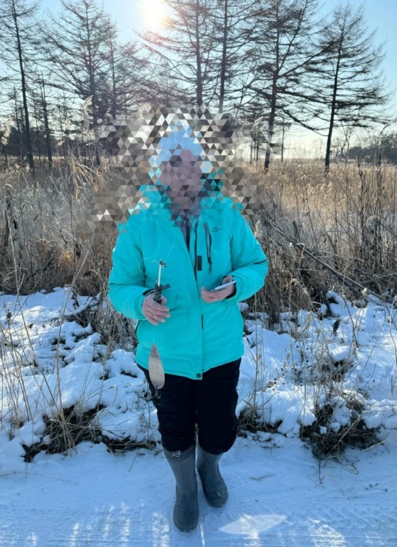 Инспекторы рыбоохраны задержали жительницу Сахалина со ставной сетью, но без улова