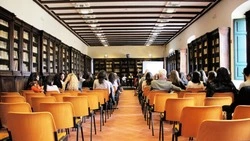 Жители Сахалина вспомнили о наставниках в День преподавателя высшей школы