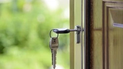 Более 5000 учителей и врачей воспользовались льготной «Дальневосточной ипотекой»