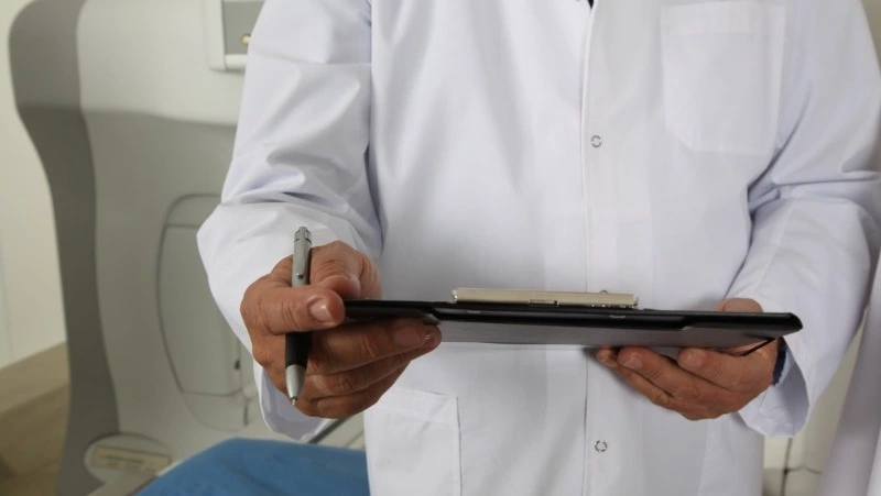 Семье из Поронайска проведут мастер-класс по уходу за онкобольным родственником