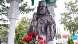 Памятник святителю Николаю Японскому открыли в Южно-Сахалинске