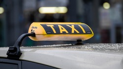 «Сколько можно?»: жителей Южно-Сахалинска возмущают задранные цены на такси