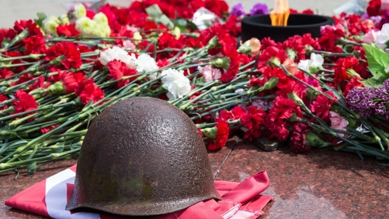 Сахалинский министр образования призвала рассказывать о семейных героях