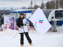 Флешмоб в поддержку паралимпийцев провели сахалинские горнолыжники и сноубордисты