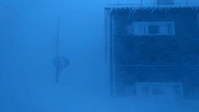 На Курилах снежный буран. Отменены занятия в школе