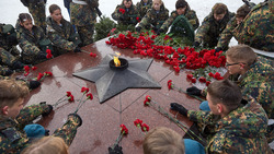В Южно-Сахалинске почтили минутой молчания память Неизвестного солдата