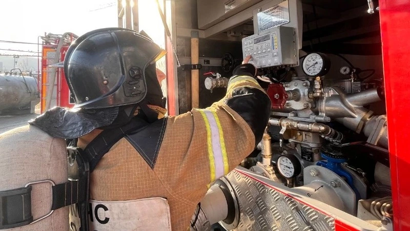 Частный гараж вспыхнул в Северо-Курильске утром 1 июня